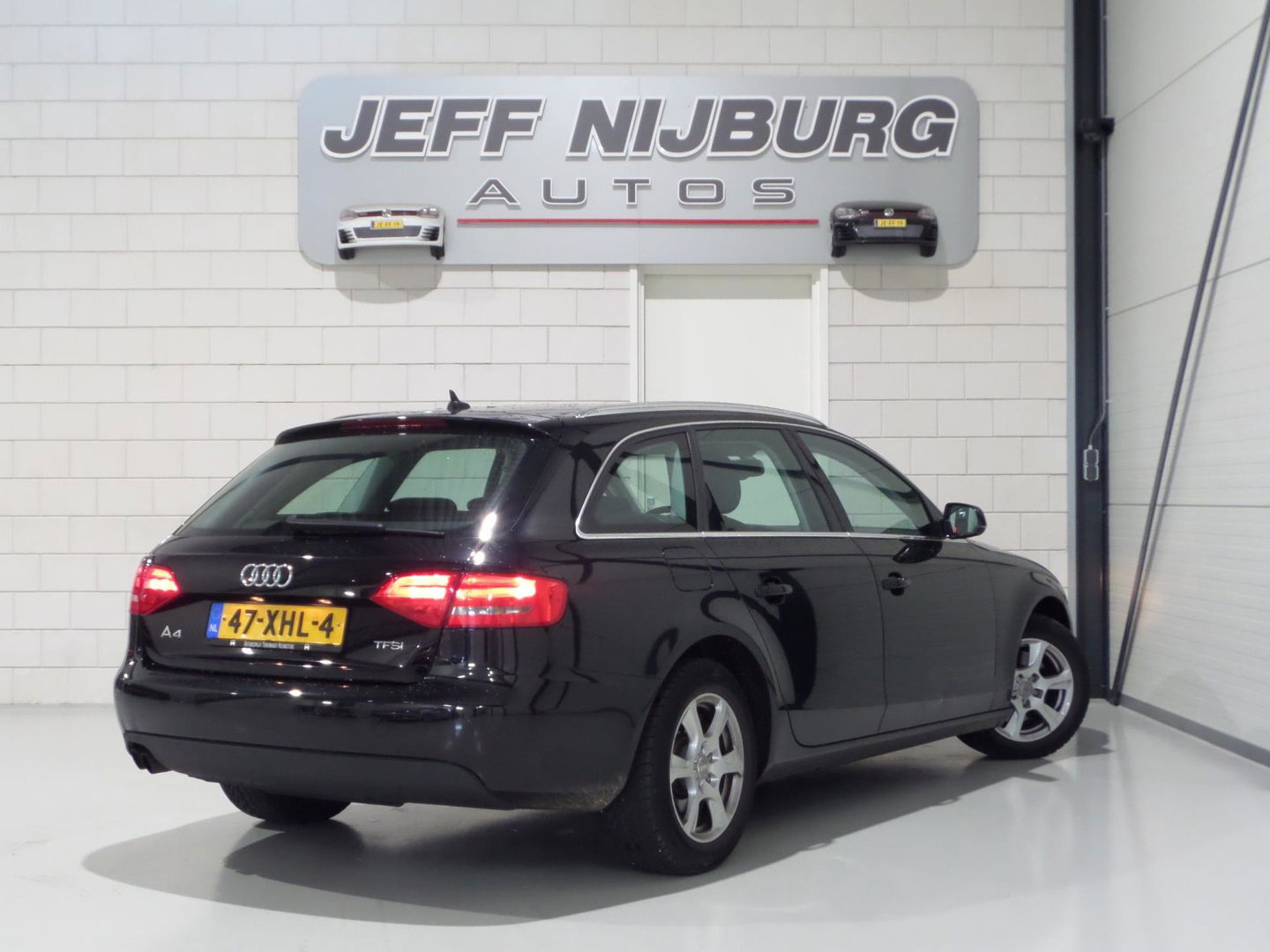 Audi A4 Avant 1.8 TFSI Pro Line Business "Origineel NL!" Bluetooth Navigatie Parkeersensoren Cruise-control, van 2e eigenaar !