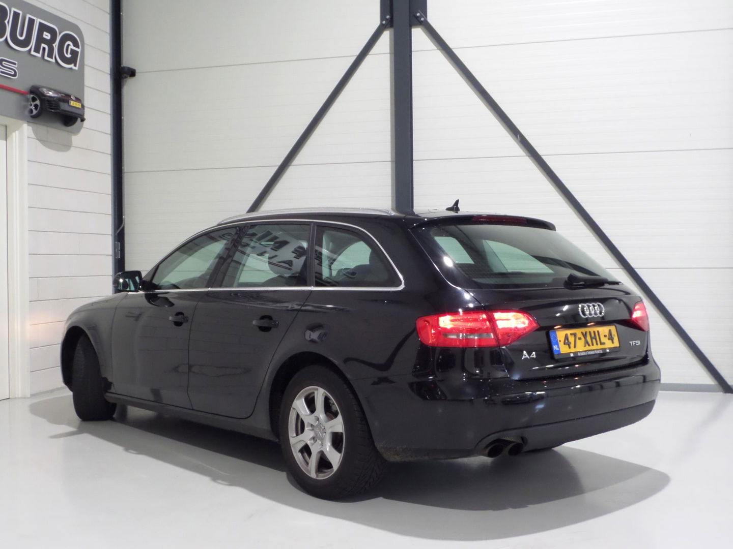 Audi A4 Avant 1.8 TFSI Pro Line Business "Origineel NL!" Bluetooth Navigatie Parkeersensoren Cruise-control, van 2e eigenaar !
