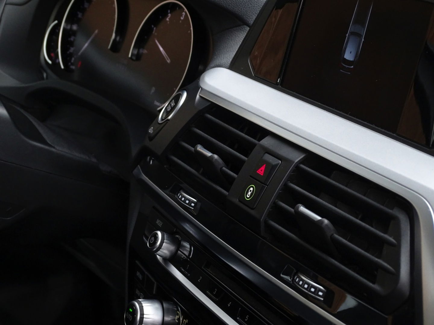 BMW X3 xDrive20i 184PK automaat / I-Drive / trekhaak / LED