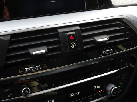 BMW X3 xDrive20i 184PK automaat / I-Drive / trekhaak / LED