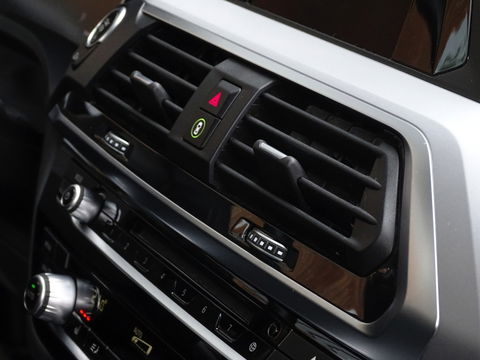 BMW X3 xDrive20i 184PK automaat / I-Drive / trekhaak / LED