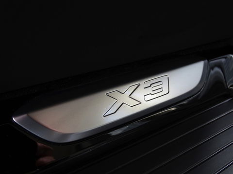 BMW X3 xDrive20i 184PK automaat / I-Drive / trekhaak / LED