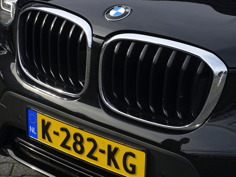 BMW X3 xDrive20i 184PK automaat / I-Drive / trekhaak / LED