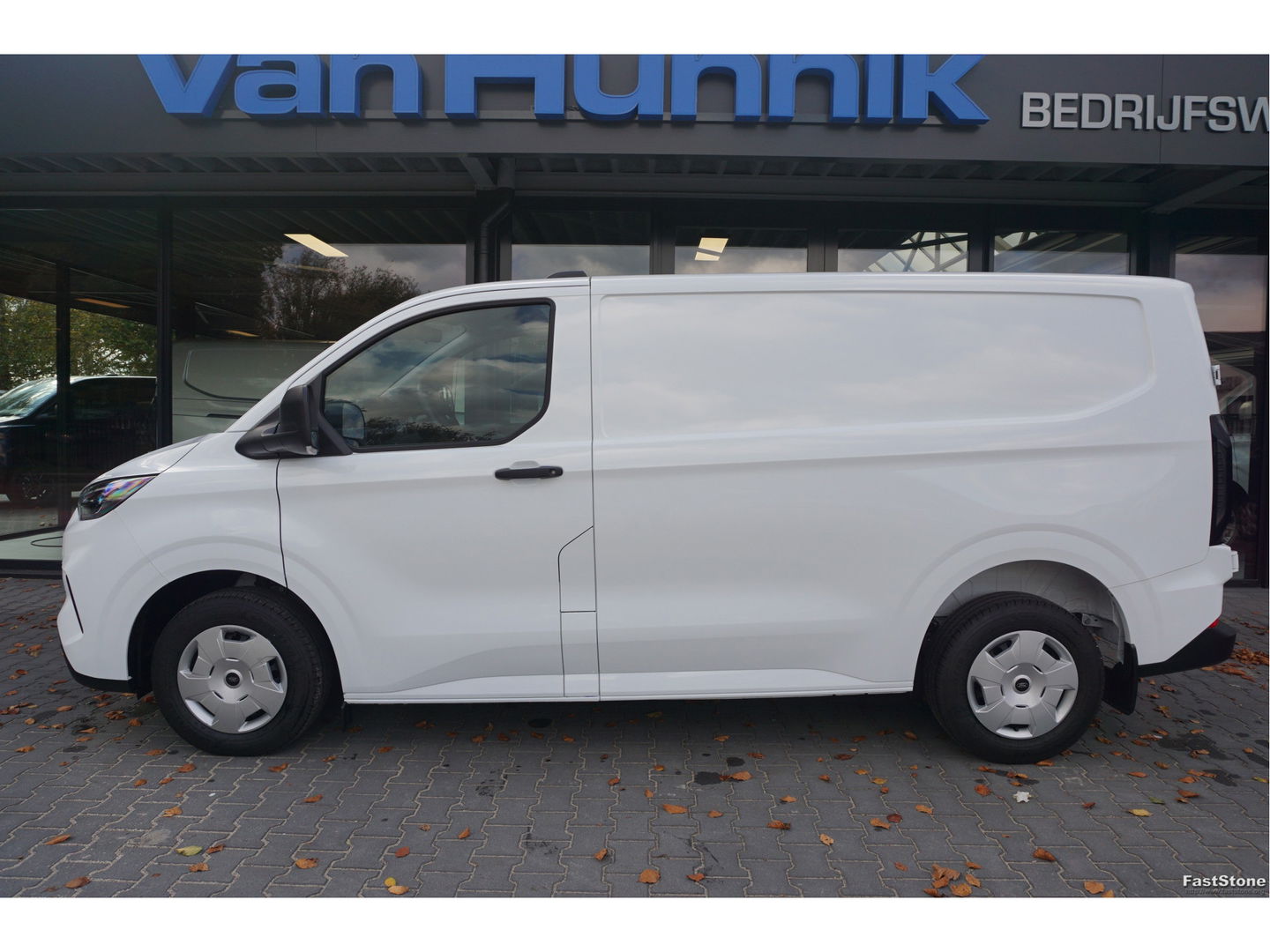 Ford Transit Custom 280S 136PK Trend BPM VRIJ 13" Scherm Apple CP / Android A. Camera, LED!! NR. J315*