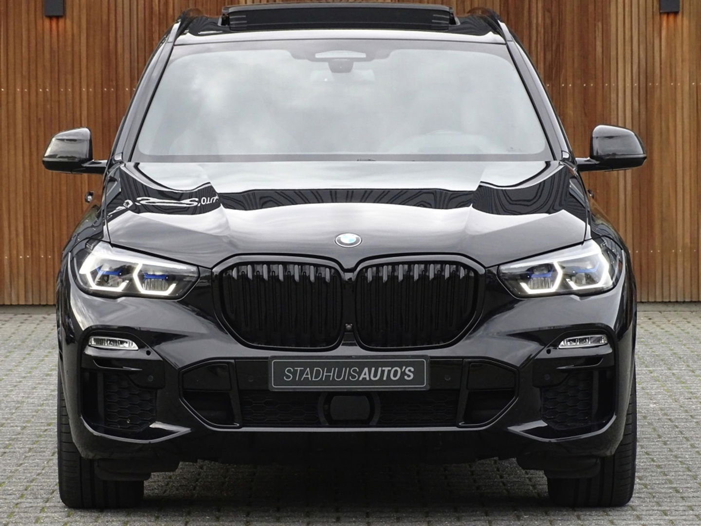 BMW X5 45e X-Drive M-Sport / Individual / Carbon / B&W / 360° / Laser