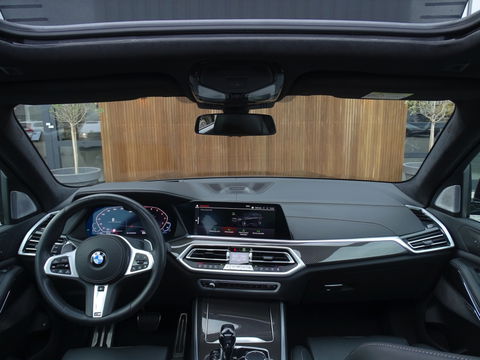 BMW X5 45e X-Drive M-Sport / Individual / Carbon / B&W / 360° / Laser