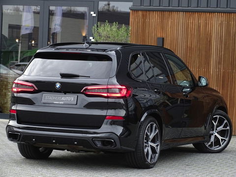 BMW X5 45e X-Drive M-Sport / Individual / Carbon / B&W / 360° / Laser