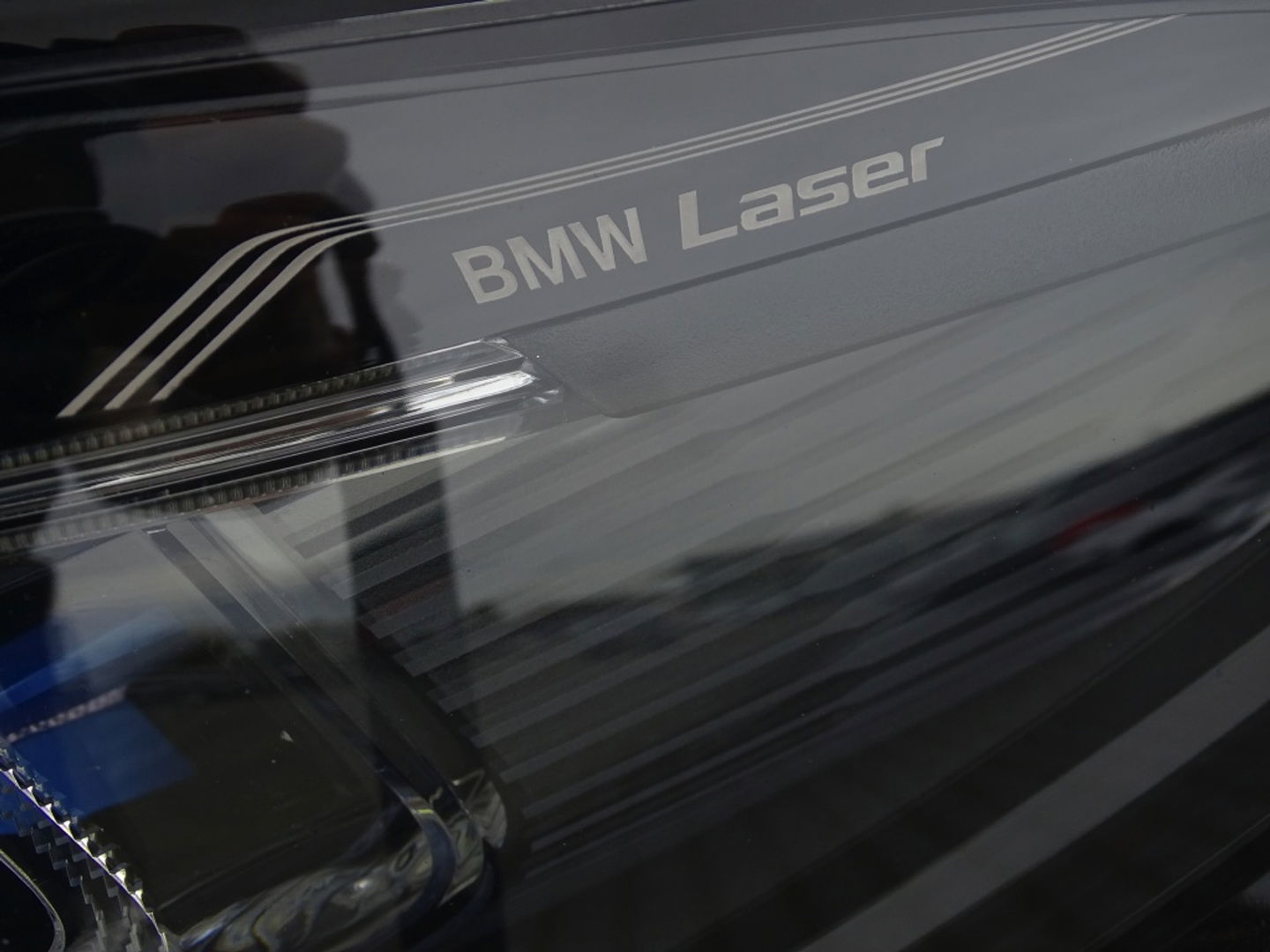 BMW X5 45e X-Drive M-Sport / Individual / Carbon / B&W / 360° / Laser