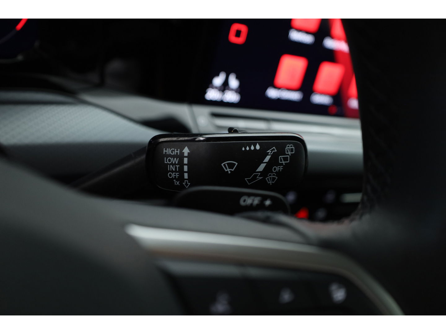 Volkswagen Golf 1.5 eTSI DSG | Navi | Stoel- Stuurverw. | Adapt. Cruise | Apple CarPlay