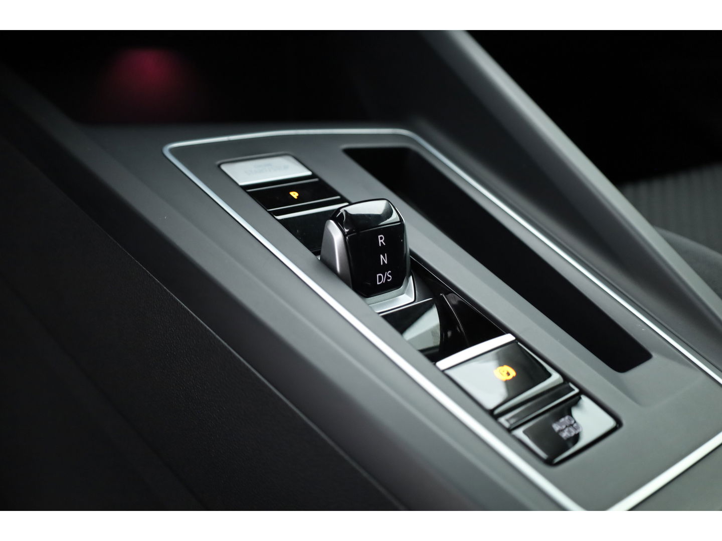 Volkswagen Golf 1.5 eTSI DSG | Navi | Stoel- Stuurverw. | Adapt. Cruise | Apple CarPlay