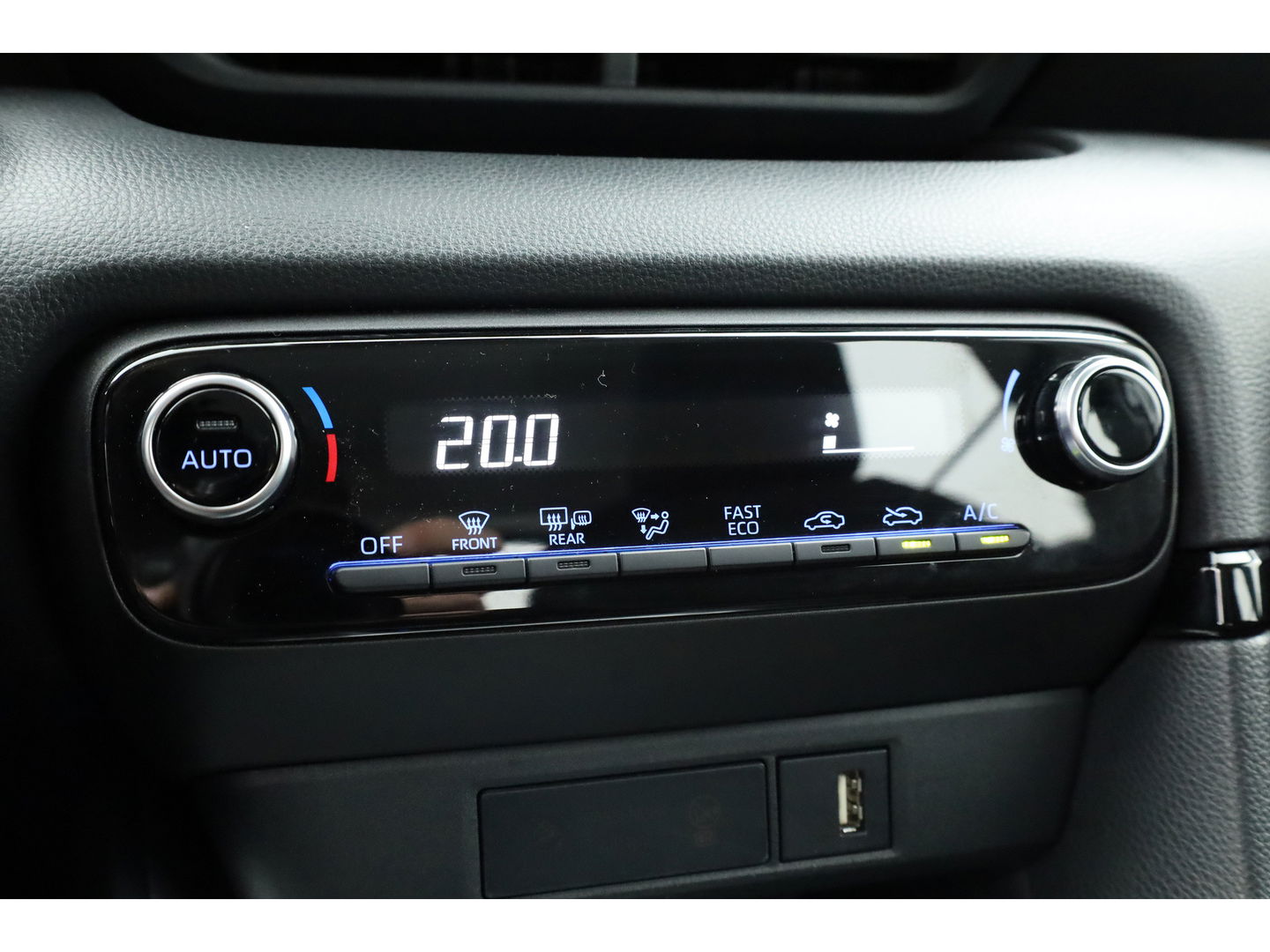 Toyota Yaris 1.5 Hybrid Dynamic | Apple CarPlay & Android Auto | Camera | Airco | Adapt. Cruise | Keyless