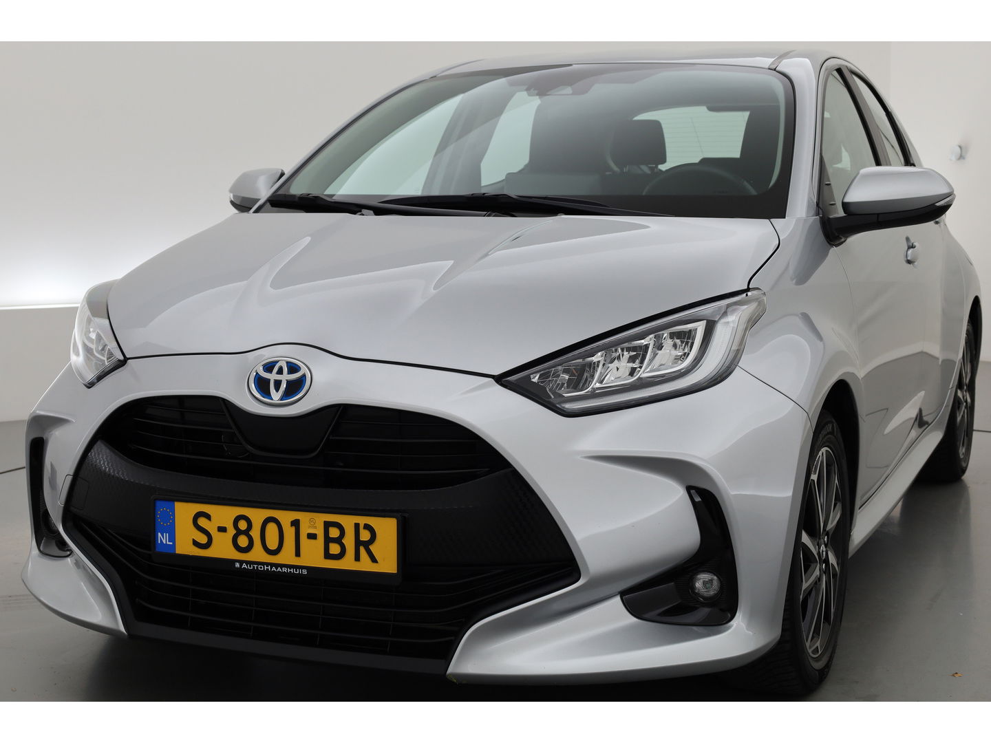 Toyota Yaris 1.5 Hybrid Dynamic | Apple CarPlay & Android Auto | Camera | Airco | Adapt. Cruise | Keyless