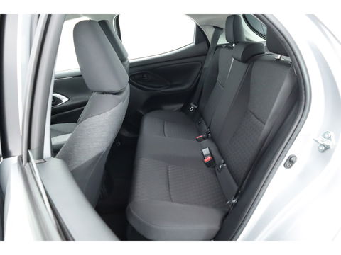 Toyota Yaris 1.5 Hybrid Dynamic | Apple CarPlay & Android Auto | Camera | Airco | Adapt. Cruise | Keyless