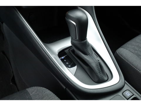 Toyota Yaris 1.5 Hybrid Dynamic | Apple CarPlay & Android Auto | Camera | Airco | Adapt. Cruise | Keyless