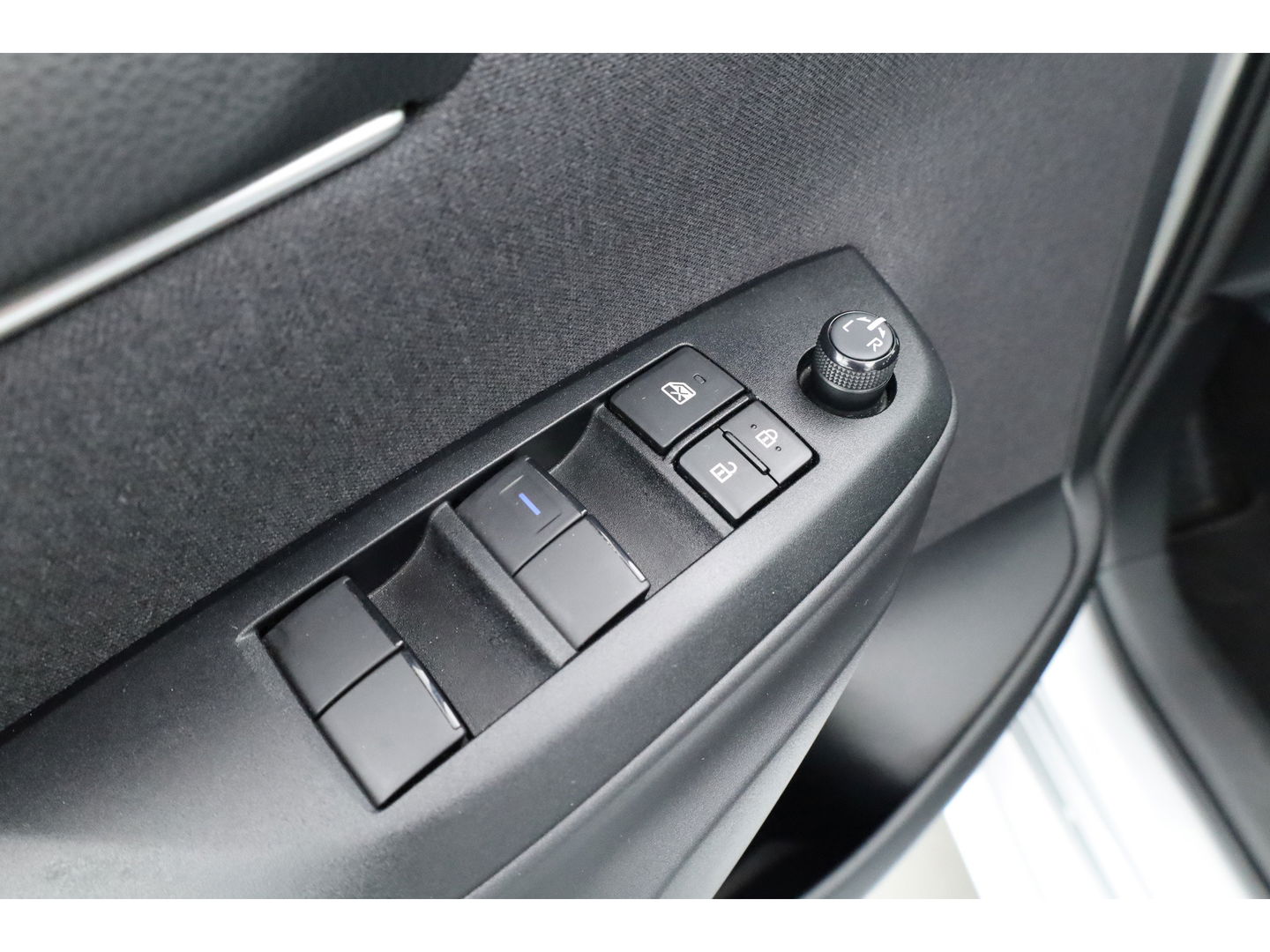 Toyota Yaris 1.5 Hybrid Dynamic | Apple CarPlay & Android Auto | Camera | Airco | Adapt. Cruise | Keyless