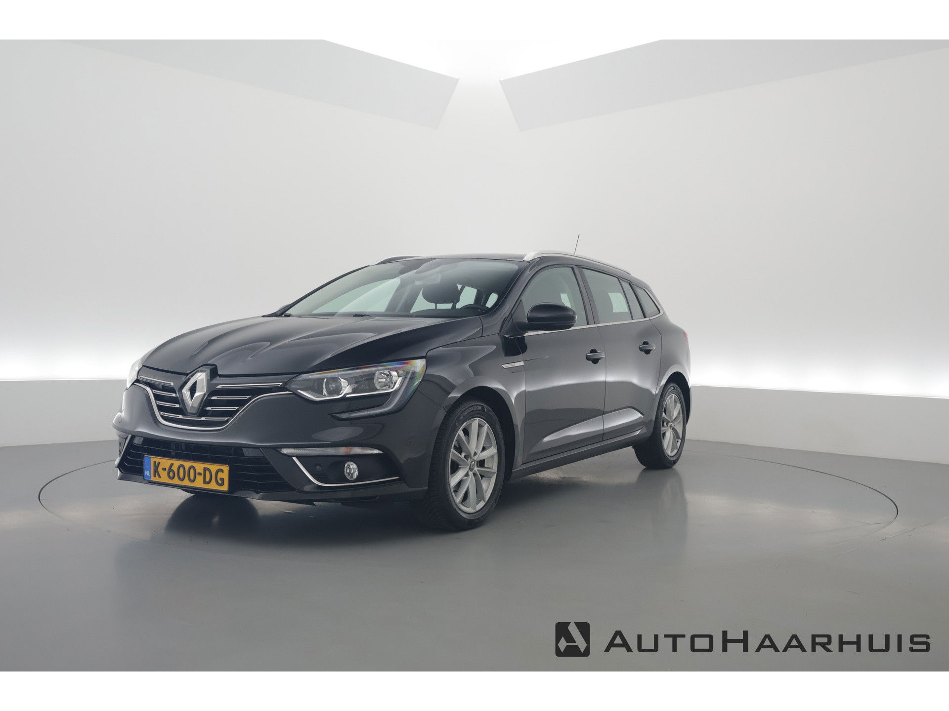 Renault Mégane Estate 1.3 TCe Limited | Automaat | Navi | Camera | Apple CarPlay | All Seasons | Park Assist