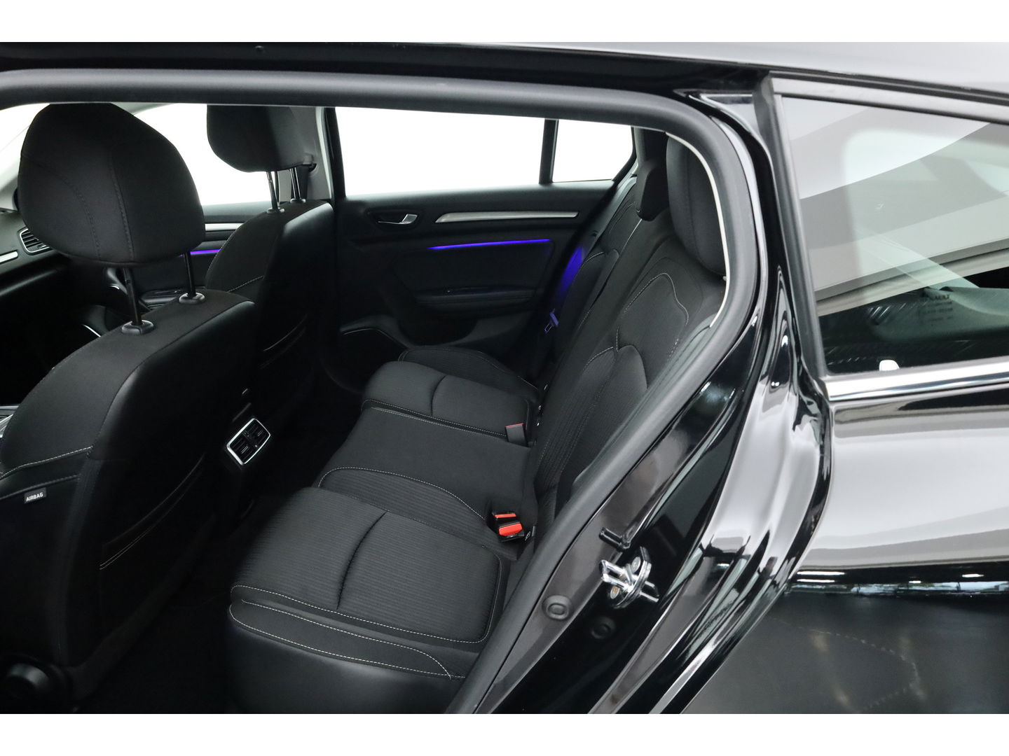 Renault Mégane Estate 1.3 TCe Limited | Automaat | Navi | Camera | Apple CarPlay | All Seasons | Park Assist