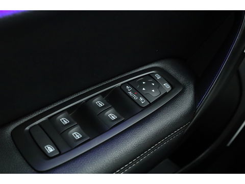 Renault Mégane Estate 1.3 TCe Limited | Automaat | Navi | Camera | Apple CarPlay | All Seasons | Park Assist