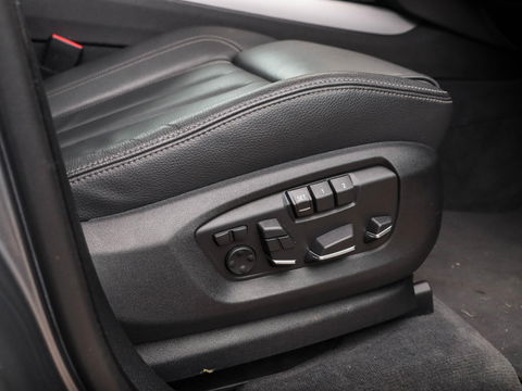 BMW X5 M50d 381PK Panodak Harman Kardon | Nieuwe DB-ketting facturen erbij