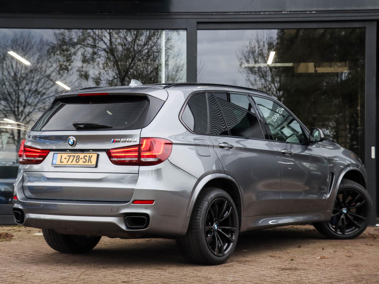 BMW X5 M50d 381PK Panodak Harman Kardon | Nieuwe DB-ketting facturen erbij