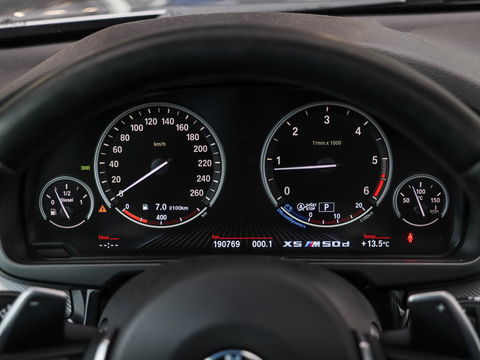 BMW X5 M50d 381PK Panodak Harman Kardon | Nieuwe DB-ketting facturen erbij