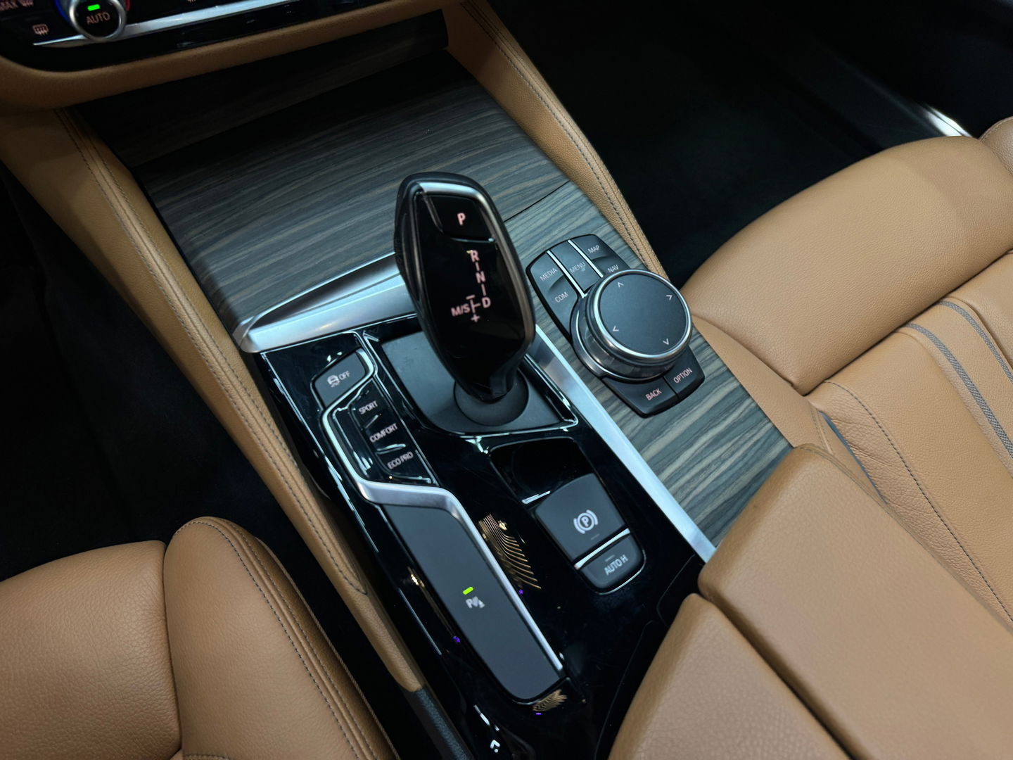 BMW 5 Serie 520i High Executive Pano|Leer|Memory|Sfeer|NAP