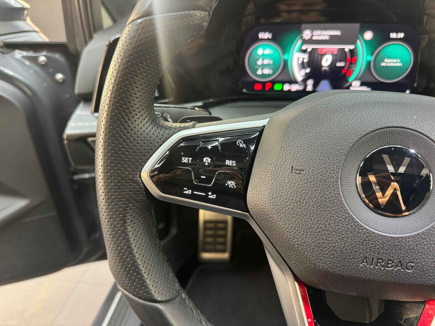 Volkswagen Golf 2.0 TSI GTI Pano|IQ|Keyles|H/K|Sfeer|Camera