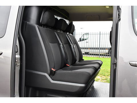 Toyota ProAce Worker 2.0 L3 DC PB Edition Camera, Cruise, Carplay, Clima, 177pk, Automaat, 2 x Schuifdeur, Keyless, NAVI, Uniek!