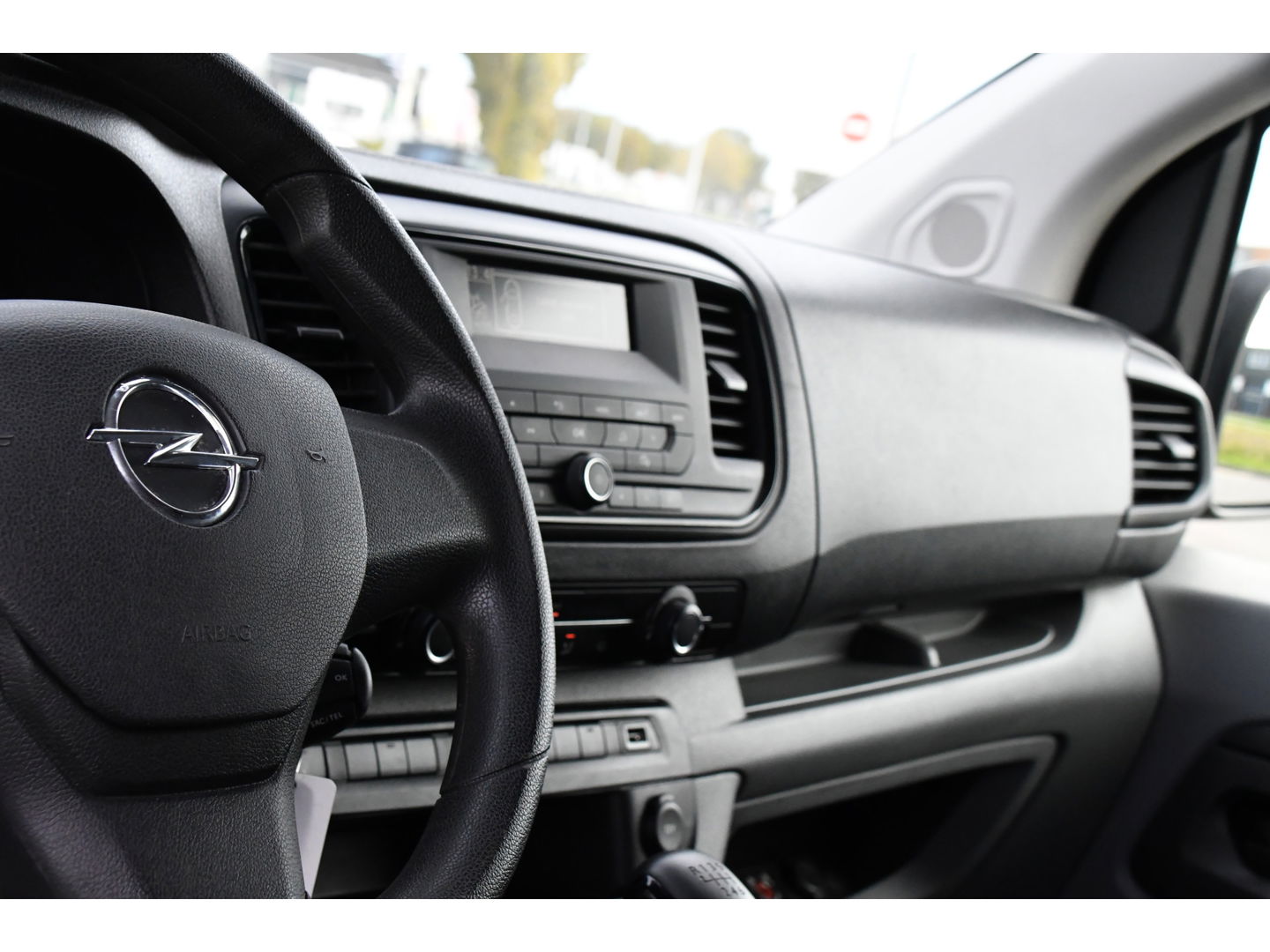 Opel Vivaro 1.5 CDTI L2H1 PB Edition Cruise, Camera, Airco, 120pk, Sensoren, Leder!