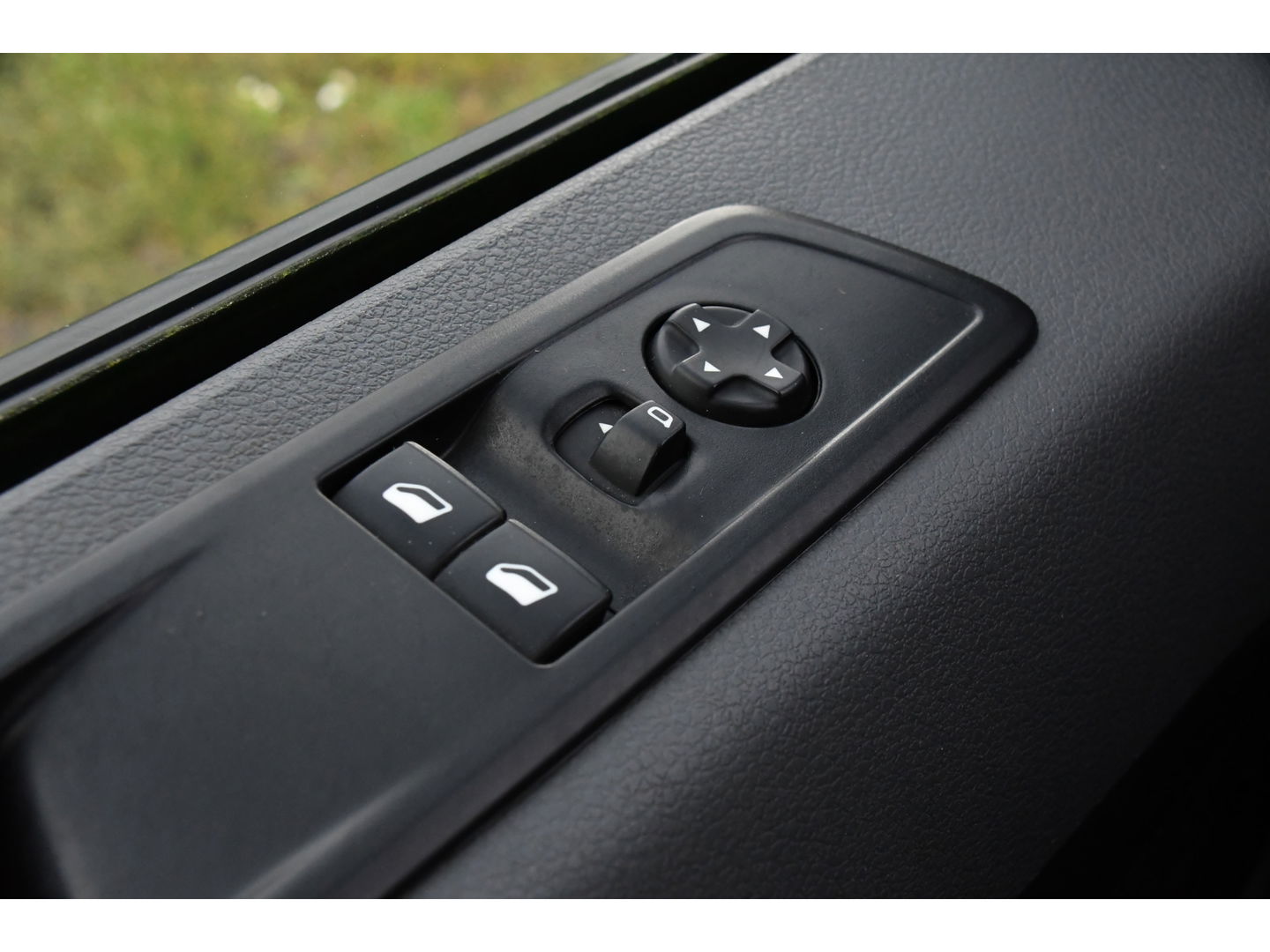 Opel Vivaro 1.5 CDTI L2H1 PB Edition Cruise, Camera, Airco, 120pk, Sensoren, Leder!