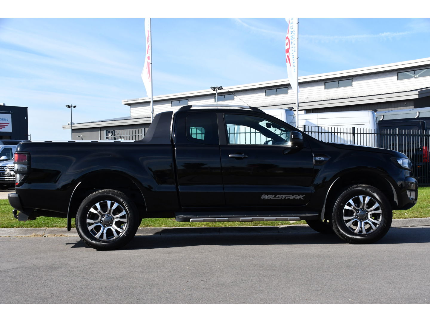 Ford Ranger 3.2 TDCi Wildtrak Supercab Camera, Adaptieve Cruise, 3500kg Trekhaak, Carplay, Automaat, 4x4, Multimedia, Uniek!