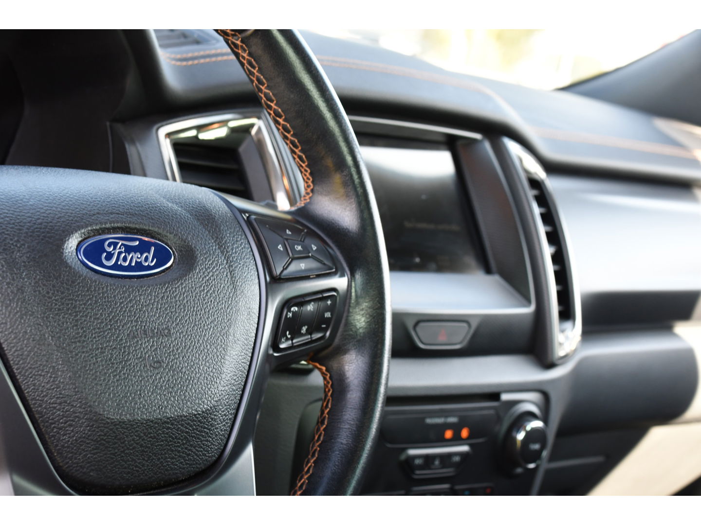 Ford Ranger 3.2 TDCi Wildtrak Supercab Camera, Adaptieve Cruise, 3500kg Trekhaak, Carplay, Automaat, 4x4, Multimedia, Uniek!