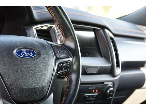 Ford Ranger 3.2 TDCi Wildtrak Supercab Camera, Adaptieve Cruise, 3500kg Trekhaak, Carplay, Automaat, 4x4, Multimedia, Uniek!