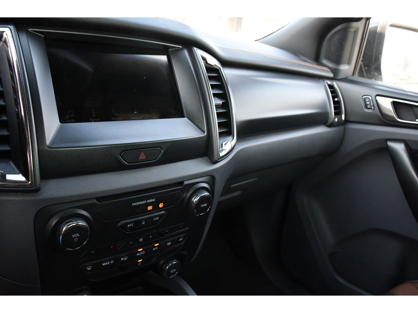 Ford Ranger 3.2 TDCi Wildtrak Supercab Camera, Adaptieve Cruise, 3500kg Trekhaak, Carplay, Automaat, 4x4, Multimedia, Uniek!