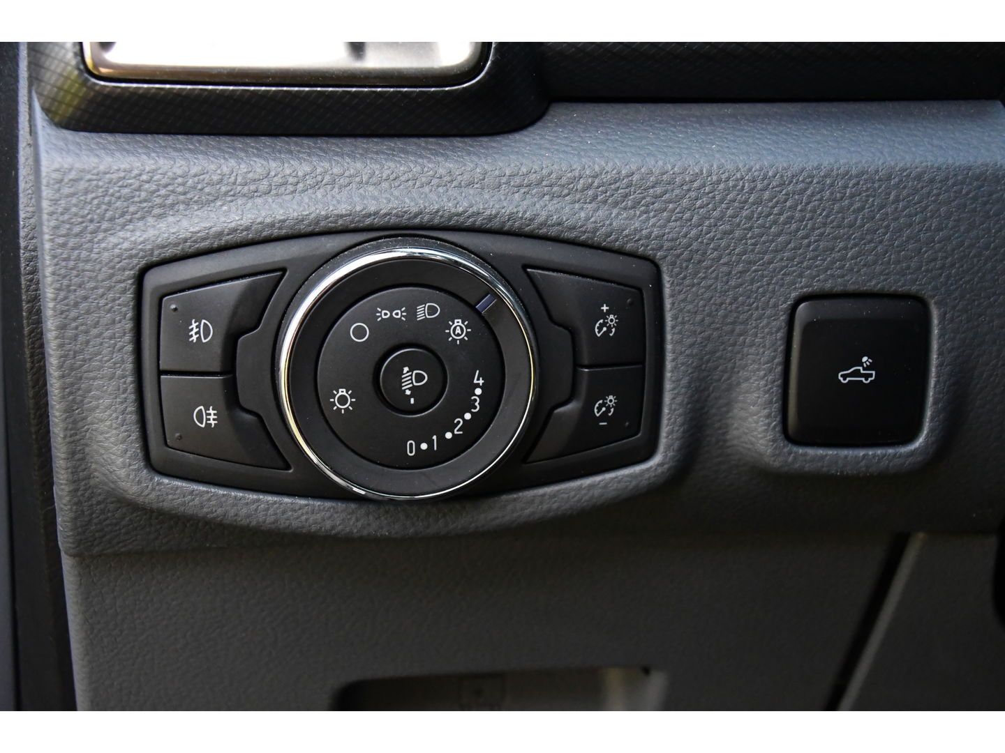 Ford Ranger 3.2 TDCi Wildtrak Supercab Camera, Adaptieve Cruise, 3500kg Trekhaak, Carplay, Automaat, 4x4, Multimedia, Uniek!