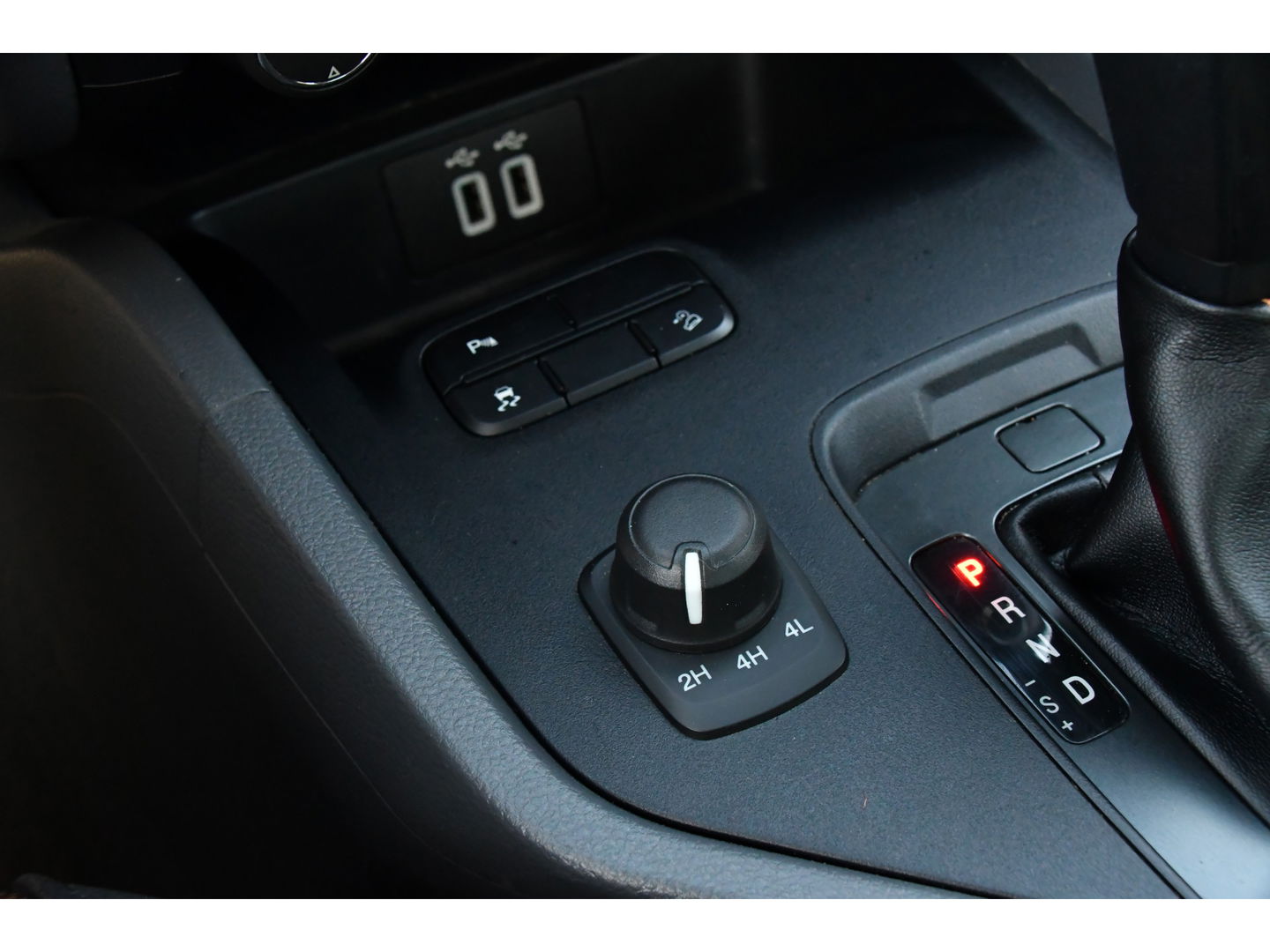 Ford Ranger 3.2 TDCi Wildtrak Supercab Camera, Adaptieve Cruise, 3500kg Trekhaak, Carplay, Automaat, 4x4, Multimedia, Uniek!