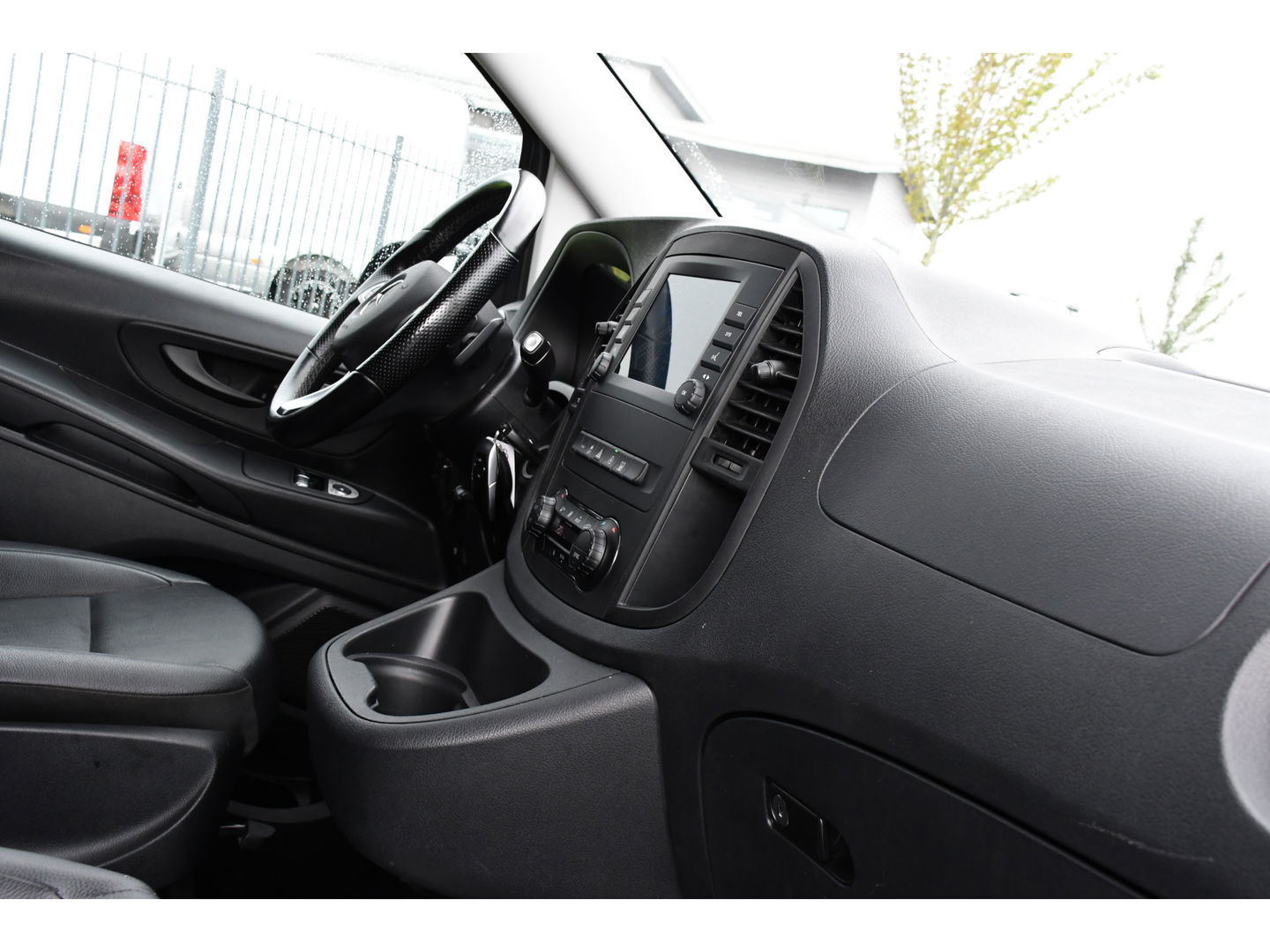 Mercedes-Benz Vito 119 CDI AMG Edition Adaptieve Cruise, Camera, LED, Carplay, 2 x Schuifdeur, Leder, Stoelverwarming, Uniek!