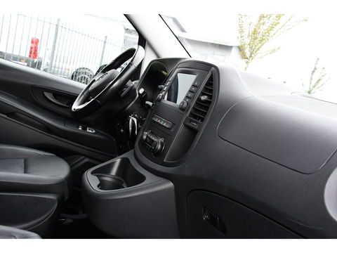 Mercedes-Benz Vito 119 CDI AMG Edition Adaptieve Cruise, Camera, LED, Carplay, 2 x Schuifdeur, Leder, Stoelverwarming, Uniek!