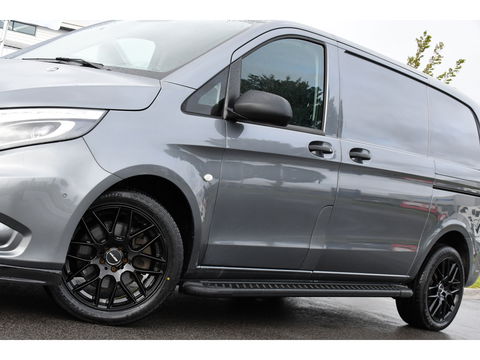 Mercedes-Benz Vito 119 CDI AMG Edition Adaptieve Cruise, Camera, LED, Carplay, 2 x Schuifdeur, Leder, Stoelverwarming, Uniek!