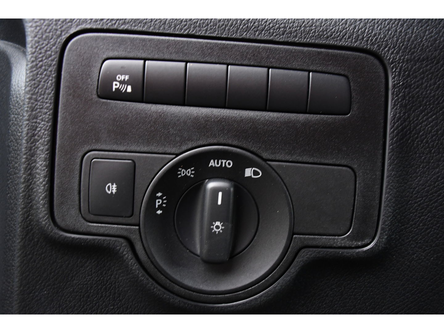 Mercedes-Benz Vito 119 CDI AMG Edition Adaptieve Cruise, Camera, LED, Carplay, 2 x Schuifdeur, Leder, Stoelverwarming, Uniek!