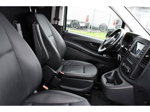 Mercedes-Benz Vito 119 CDI AMG Edition Adaptieve Cruise, Camera, LED, Carplay, 2 x Schuifdeur, Leder, Stoelverwarming, Uniek!