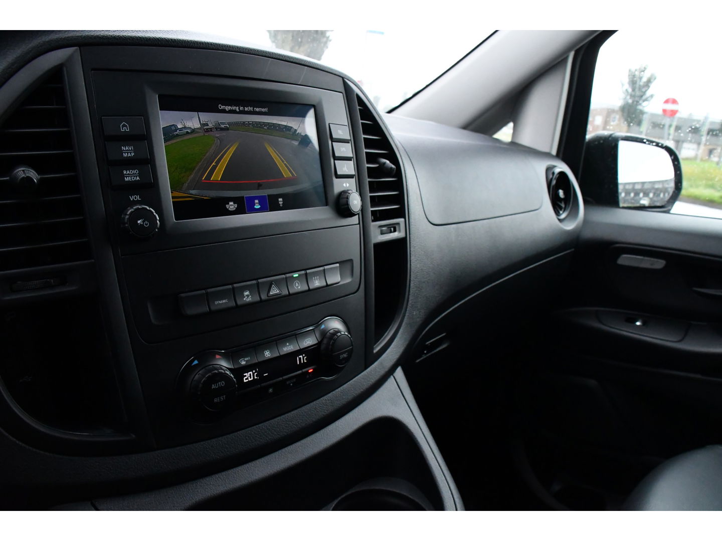 Mercedes-Benz Vito 119 CDI AMG Edition Adaptieve Cruise, Camera, LED, Carplay, 2 x Schuifdeur, Leder, Stoelverwarming, Uniek!