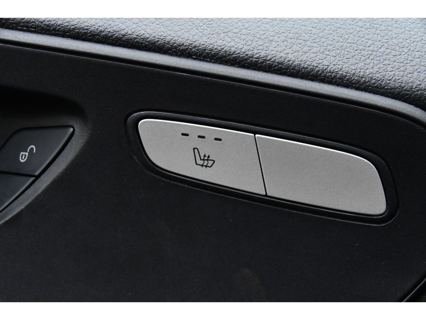 Mercedes-Benz Vito 119 CDI AMG Edition Adaptieve Cruise, Camera, LED, Carplay, 2 x Schuifdeur, Leder, Stoelverwarming, Uniek!