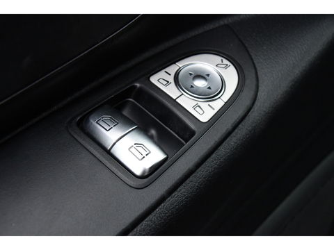 Mercedes-Benz Vito 119 CDI AMG Edition Adaptieve Cruise, Camera, LED, Carplay, 2 x Schuifdeur, Leder, Stoelverwarming, Uniek!
