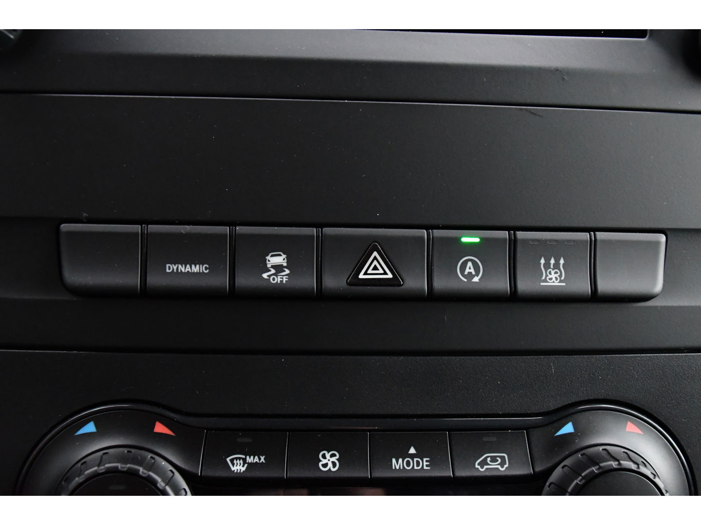 Mercedes-Benz Vito 119 CDI AMG Edition Adaptieve Cruise, Camera, LED, Carplay, 2 x Schuifdeur, Leder, Stoelverwarming, Uniek!