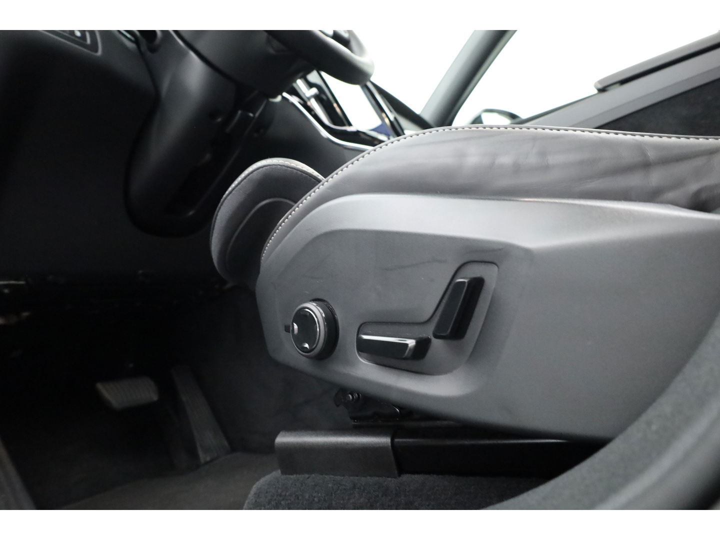 Volvo XC60 T8 Recharge Polestar Engineered | Pano | Öhlins | Bowers & Wilkins | HUD | Elek. Trekhaak | 360cam | 22''