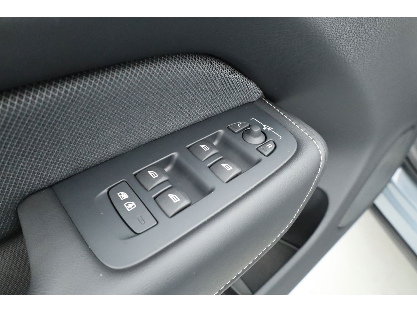 Volvo XC60 T8 Recharge Polestar Engineered | Pano | Öhlins | Bowers & Wilkins | HUD | Elek. Trekhaak | 360cam | 22''