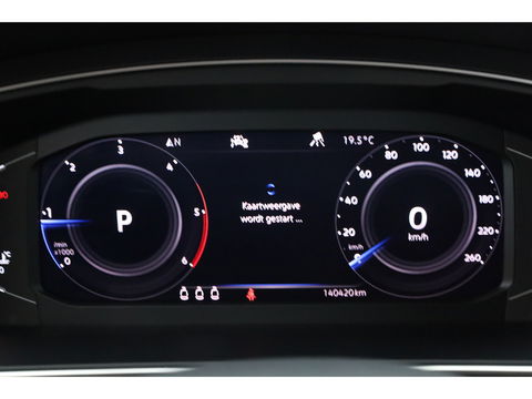 Volkswagen Tiguan 2.0 TDI 4Motion R-Line DSG | Trekhaak | HUD |  Adapt. Cruise | CarPlay | Navi | Stoelverw.