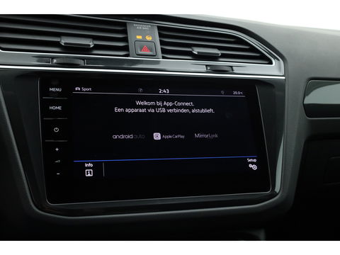 Volkswagen Tiguan 2.0 TDI 4Motion R-Line DSG | Trekhaak | HUD |  Adapt. Cruise | CarPlay | Navi | Stoelverw.