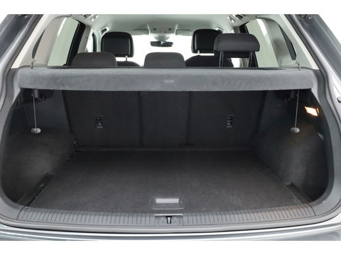 Volkswagen Tiguan 2.0 TDI 4Motion R-Line DSG | Trekhaak | HUD |  Adapt. Cruise | CarPlay | Navi | Stoelverw.